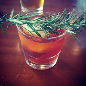 Meet your Posher, Leah